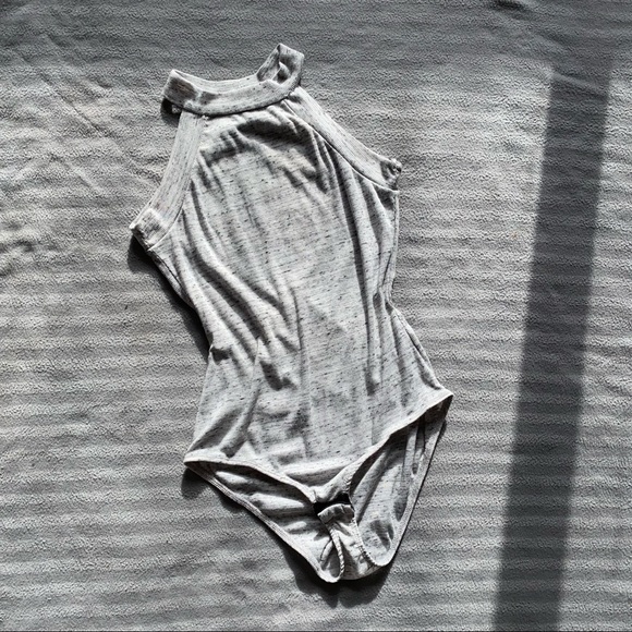 Ribbed grey highneck bodysuit - Picture 2 of 4
